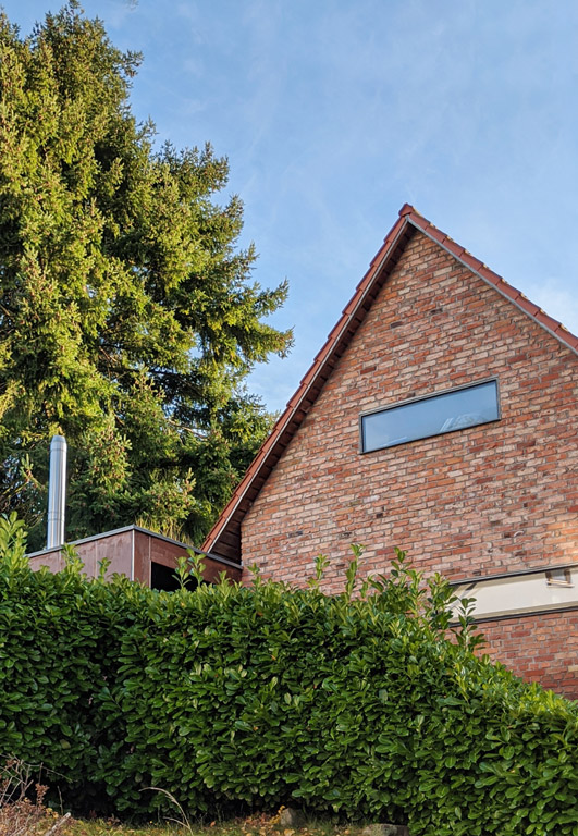 Gästehaus Umbau Backsteinfassade modern Stall Julian Wolf Architektur