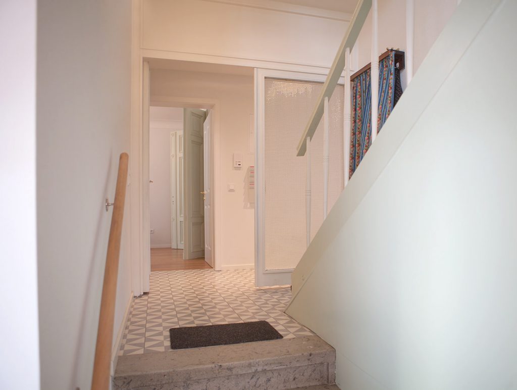 Treppenhaus Umbau Altbau zum Wohnprojekt Julian Wolf Architektur